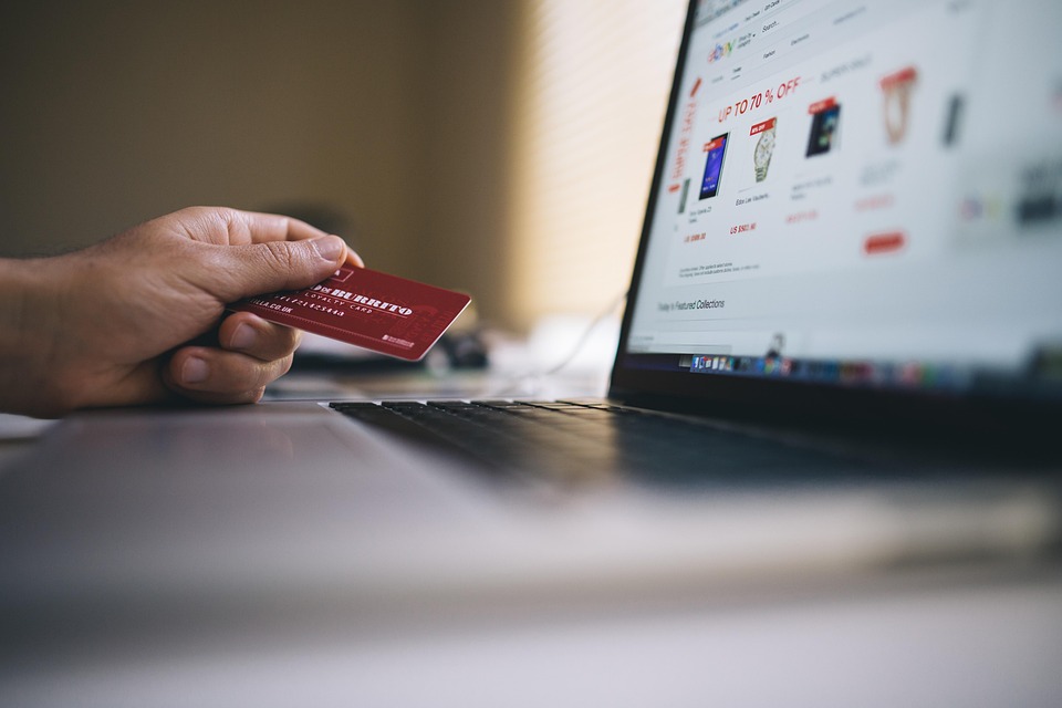 Transformasi Logistik dalam E-commerce di Era Digital