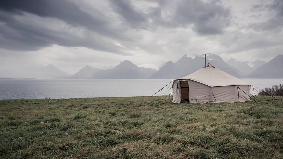 Tempat Glamping Terbaik di Indonesia untuk Liburan yang Tak Terlupakan