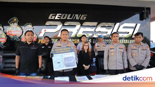Ayah Perkosa Anak Kandung di Bekasi Ancam dan Ambil HP Korban