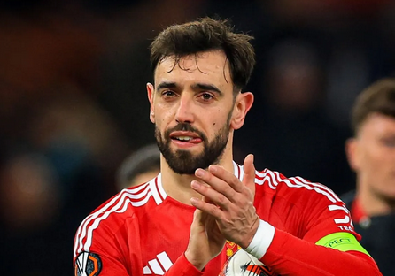 Man Utd vs West Ham Kapten Bruno Fernandes Borong Sepasang Gol Cantik